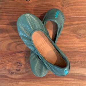 Women’s Tiek flats
